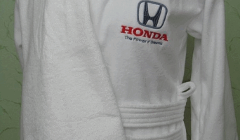 Вышивка на изделии заказчика