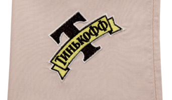 Вышивка на скатертях, салфетках и шторах