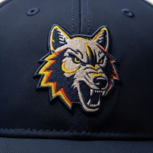 Бейсболка с волком