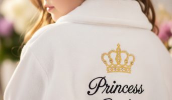 Машинная вышивка на махровых халатах